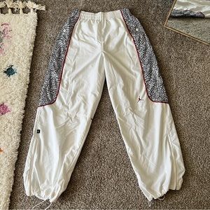 Jordan windbreaker pants